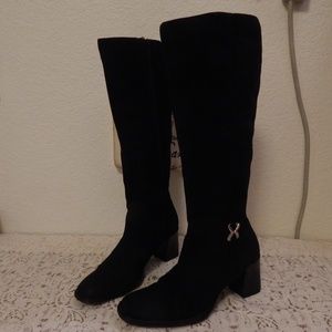 Suede Karen Scott boots - size 7M